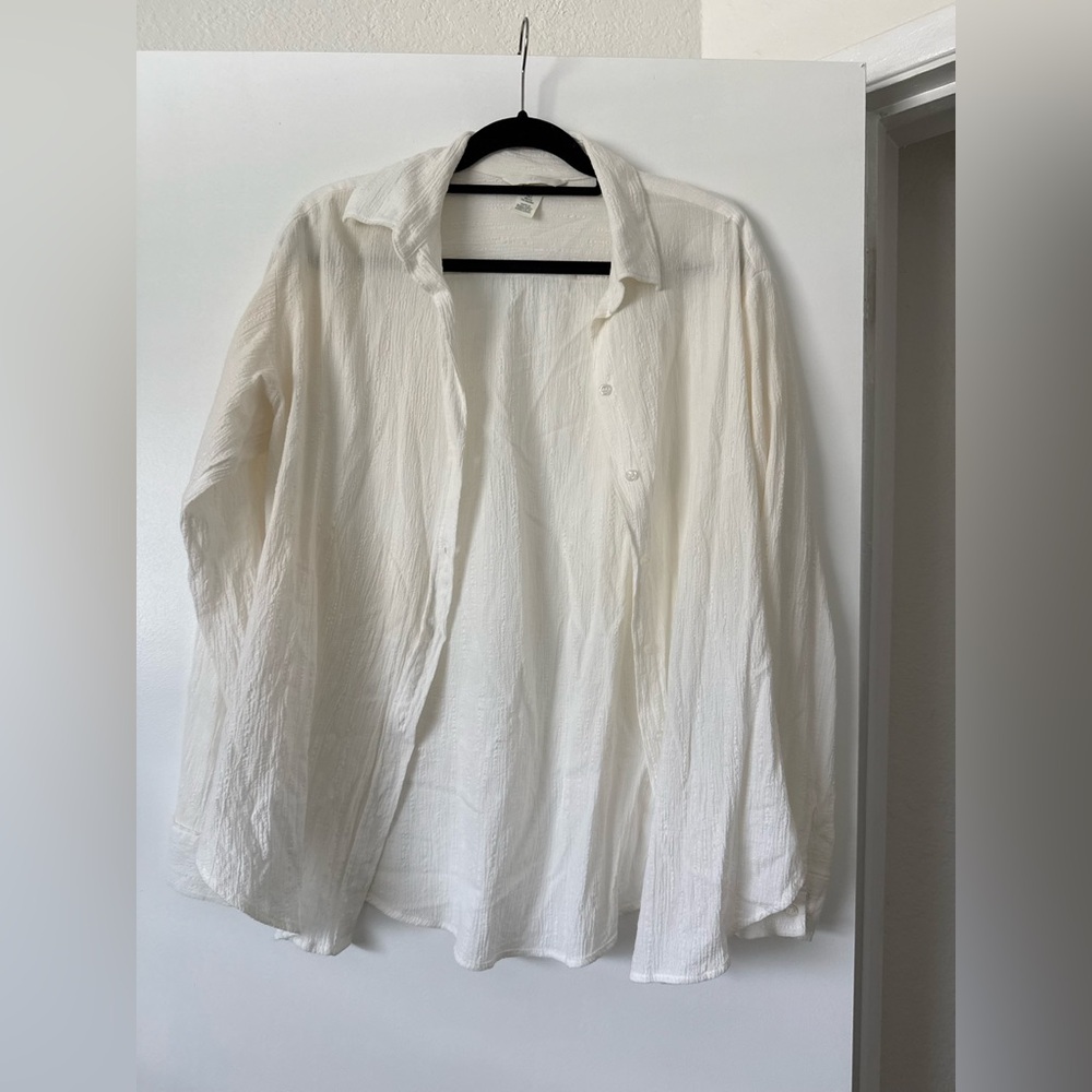 H&M button up shirt